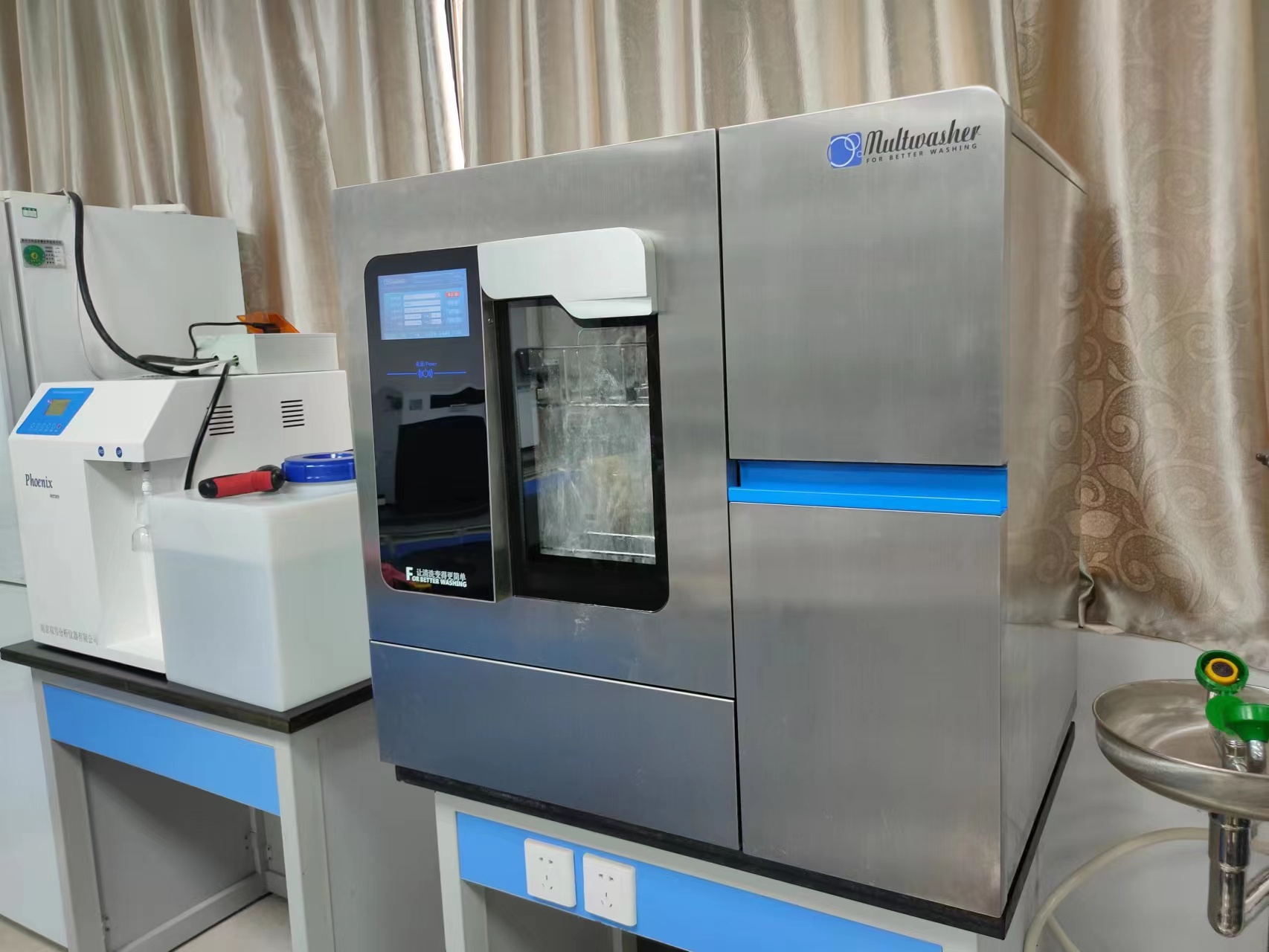 實驗室全自動洗瓶機在器皿清洗中的優勢